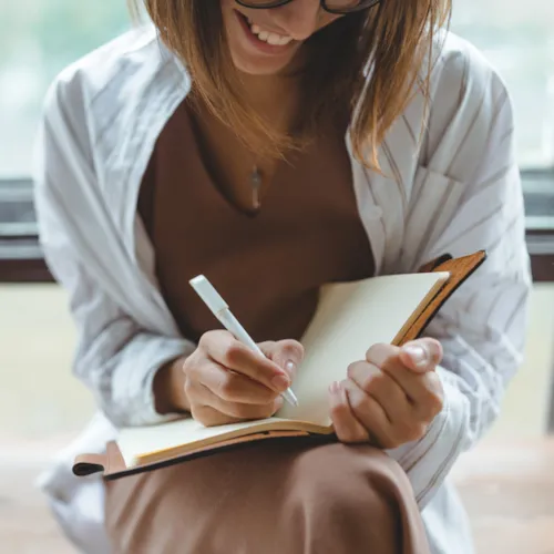 Modèle lettre gratuit devient Scribe+ : Votre ressource complète en langue française